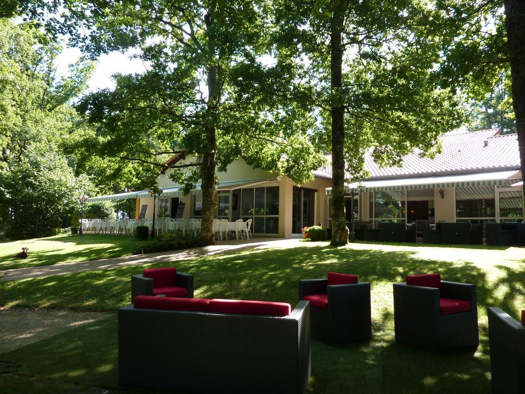 Les Chambres Lauryvan Saint-Junien Exterior photo
